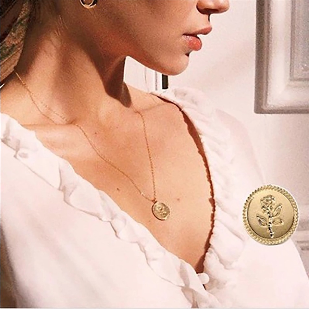NEW GOLD ROSE PENDANT NECKLACE - Picture 2 of 5